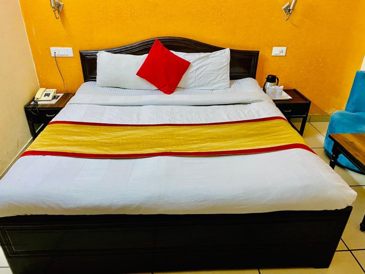 Hotel Aachman Regency ชิมลา ภายนอก รูปภาพ