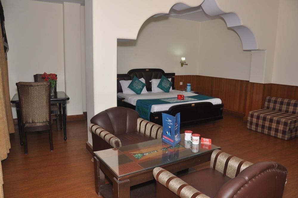 Hotel Aachman Regency ชิมลา ภายนอก รูปภาพ
